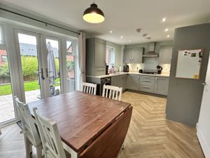 Kitchen/Diner- click for photo gallery